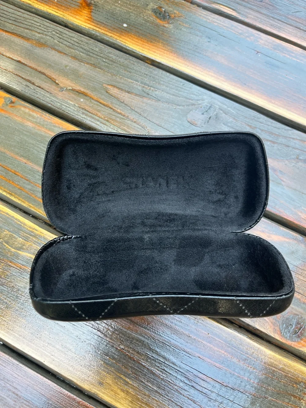 AUTHENTIC CHANEL Black Quilted Faux Leather Eyewear Case with Silver CC - Picture 4 of 6